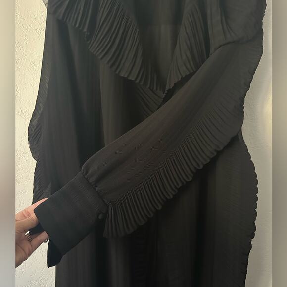 The Row Hania Belted Ruffled Crinkled-chiffon Gown in Black size XS / S - Picture 10 of 14